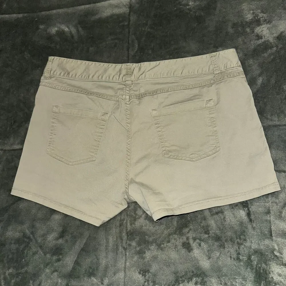 VTG Y2K Route 66 Mini Khaki‎ Shorts Green Women's Size 12 Casual Safari